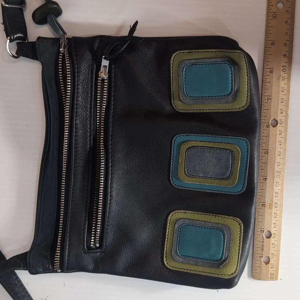 Indian Summer Leather Design Black and Green Women's Crossbody Bag - Picture 7 of 10